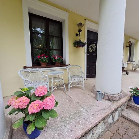Wrzosowe Siedlisko Villa Czosnow Exterior photo